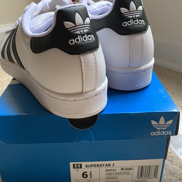 Adidas Superstar J - Picture 3 of 3